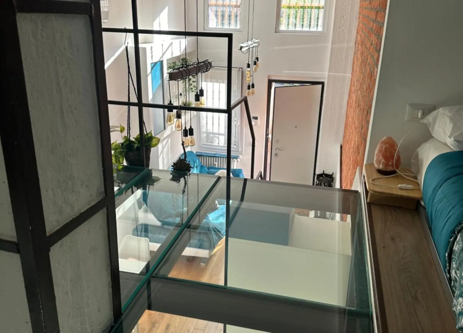 Loreto Blue House Milan